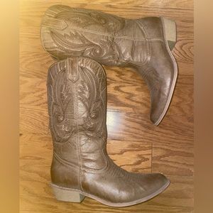 Coconuts Gaucho Cowboy Boot (Brown)